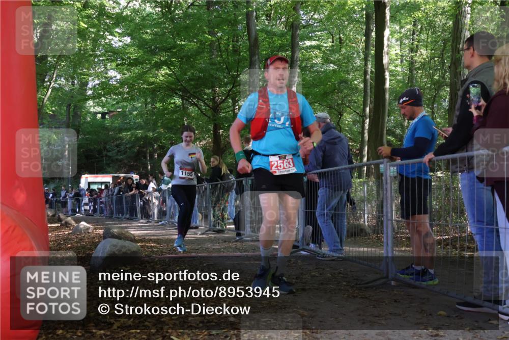 28.09.2025 - 33. Volkslauf durch das schöne Alstertal Strokosch-Dieckow http://msf.ph/oto/8953945 28.09.2025 12:35:52 Ziel 1155, 2563 meine-sportfotos.de