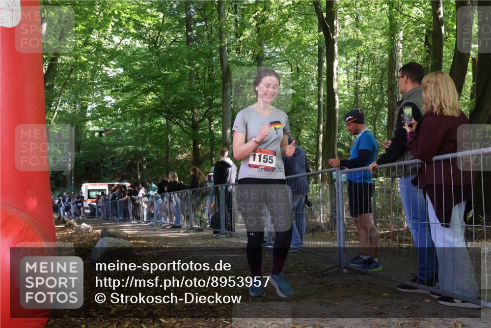 28.09.2025 - 33. Volkslauf durch das schöne Alstertal Strokosch-Dieckow http://msf.ph/oto/8953957 28.09.2025 12:35:54 Ziel 2505 meine-sportfotos.de