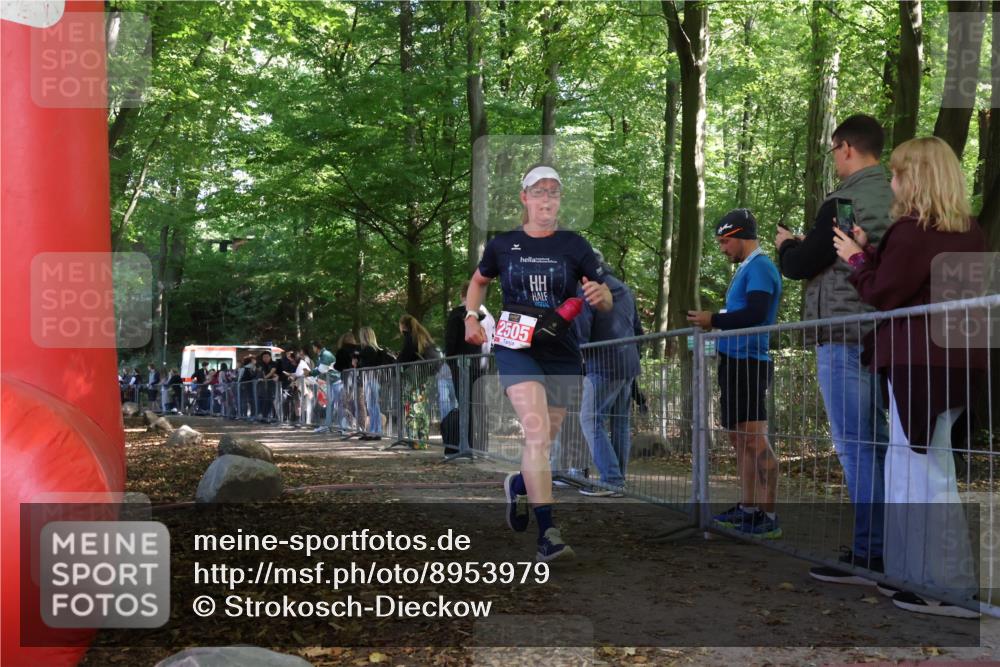 28.09.2025 - 33. Volkslauf durch das schöne Alstertal Strokosch-Dieckow http://msf.ph/oto/8953979 28.09.2025 12:36:03 Ziel 2505 meine-sportfotos.de