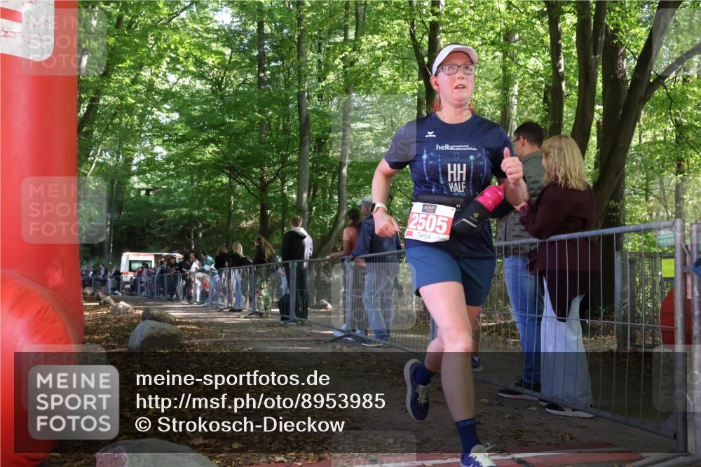 28.09.2025 - 33. Volkslauf durch das schöne Alstertal Strokosch-Dieckow http://msf.ph/oto/8953985 28.09.2025 12:36:04 Ziel  meine-sportfotos.de