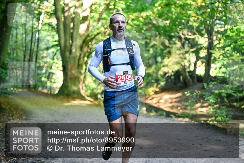 28.09.2025 - 33. Volkslauf durch das schöne Alstertal Dr. Thomas Lammeyer http://msf.ph/oto/8953990 28.09.2025 10:37:34 Laufen 2595 meine-sportfotos.de