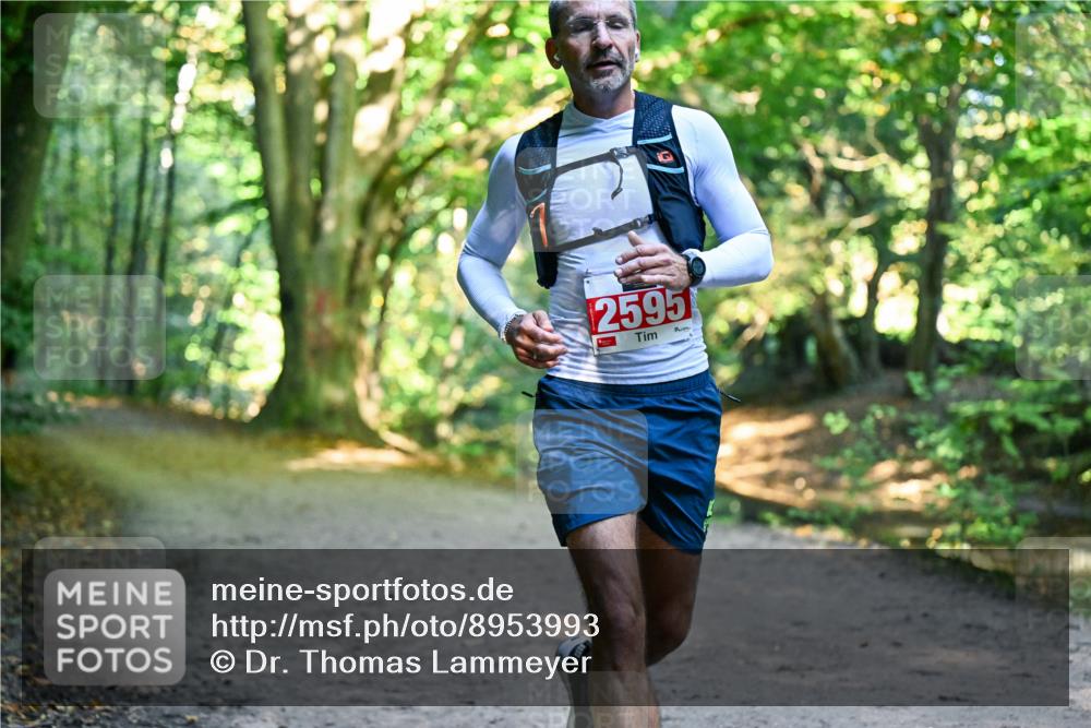 28.09.2025 - 33. Volkslauf durch das schöne Alstertal Dr. Thomas Lammeyer http://msf.ph/oto/8953993 28.09.2025 10:37:35 Laufen 2595 meine-sportfotos.de