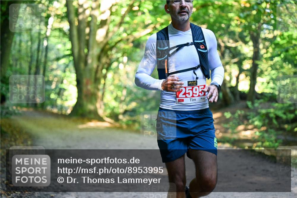 28.09.2025 - 33. Volkslauf durch das schöne Alstertal Dr. Thomas Lammeyer http://msf.ph/oto/8953995 28.09.2025 10:37:35 Laufen 2595 meine-sportfotos.de