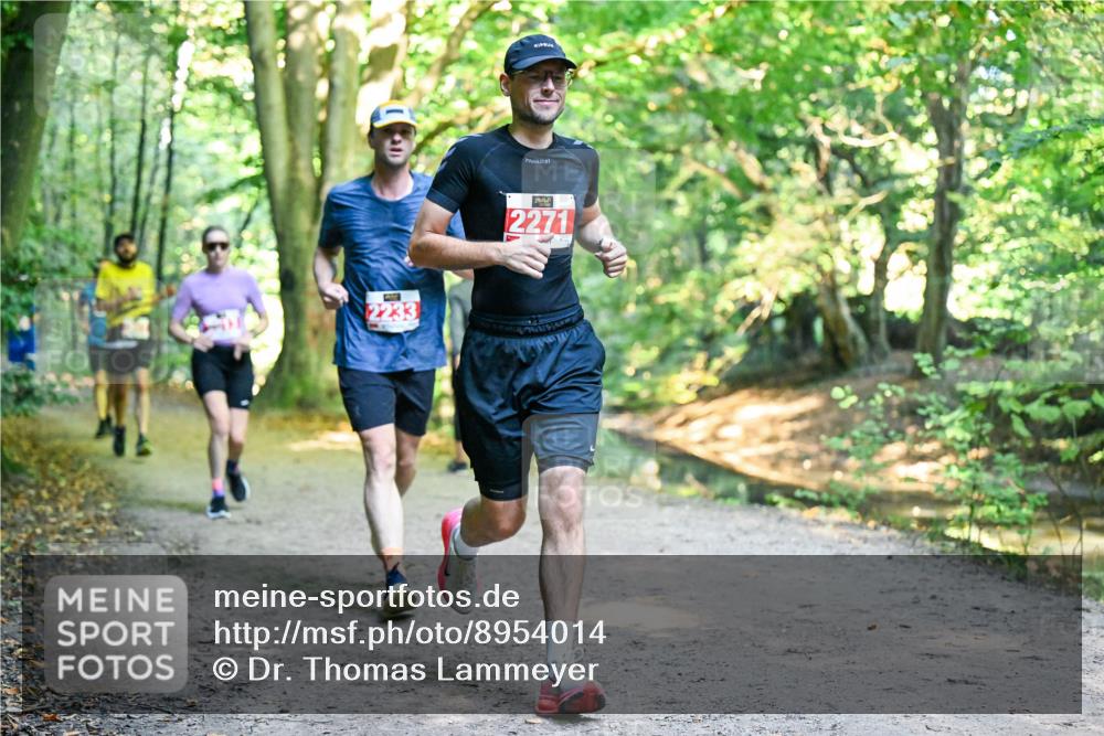 28.09.2025 - 33. Volkslauf durch das schöne Alstertal Dr. Thomas Lammeyer http://msf.ph/oto/8954014 28.09.2025 10:37:43 Laufen 2233, 2271 meine-sportfotos.de