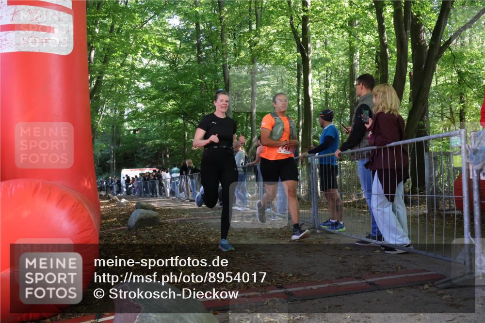 28.09.2025 - 33. Volkslauf durch das schöne Alstertal Strokosch-Dieckow http://msf.ph/oto/8954017 28.09.2025 12:36:59 Ziel 2277, 2461 meine-sportfotos.de