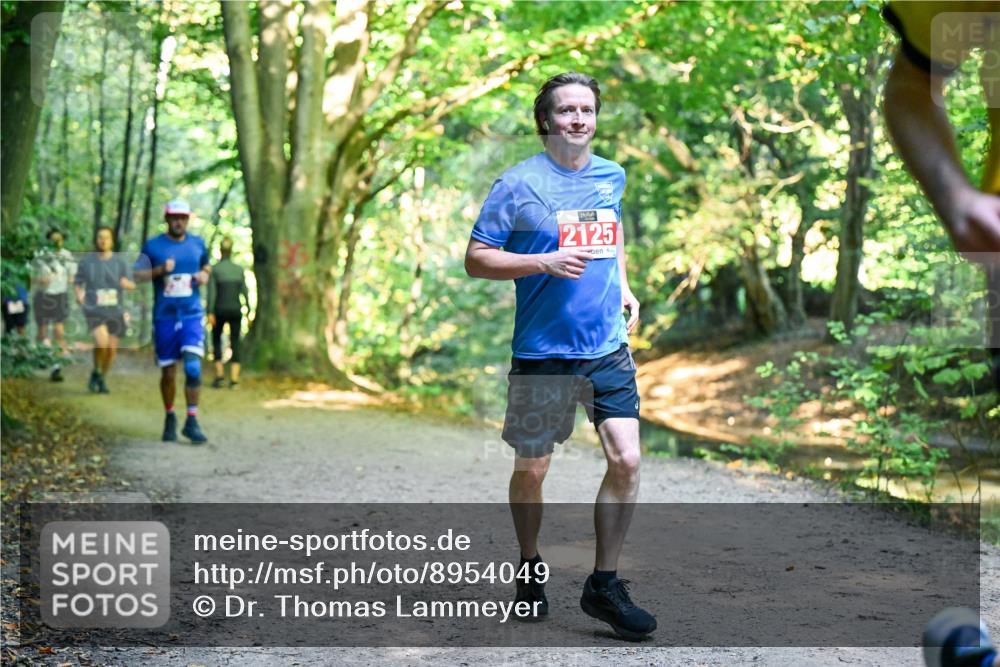 28.09.2025 - 33. Volkslauf durch das schöne Alstertal Dr. Thomas Lammeyer http://msf.ph/oto/8954049 28.09.2025 10:37:48 Laufen 2125 meine-sportfotos.de