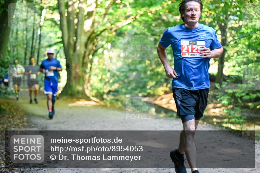 28.09.2025 - 33. Volkslauf durch das schöne Alstertal Dr. Thomas Lammeyer http://msf.ph/oto/8954053 28.09.2025 10:37:48 Laufen 2125 meine-sportfotos.de