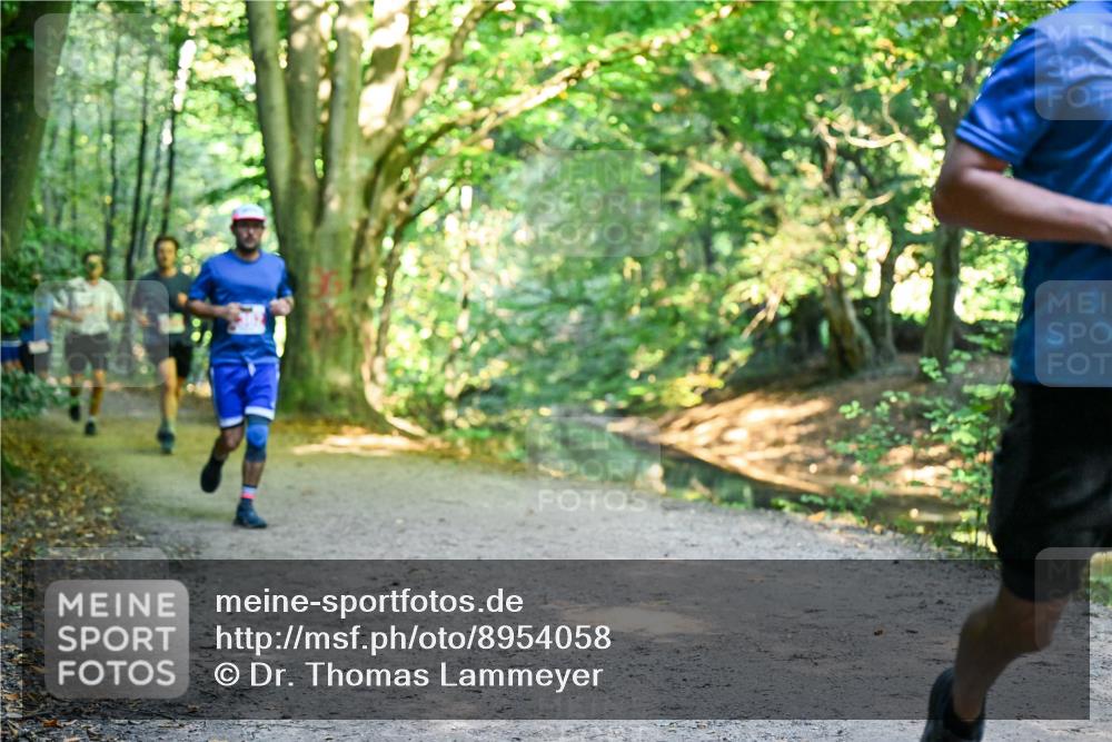 28.09.2025 - 33. Volkslauf durch das schöne Alstertal Dr. Thomas Lammeyer http://msf.ph/oto/8954058 28.09.2025 10:37:48 Laufen  meine-sportfotos.de