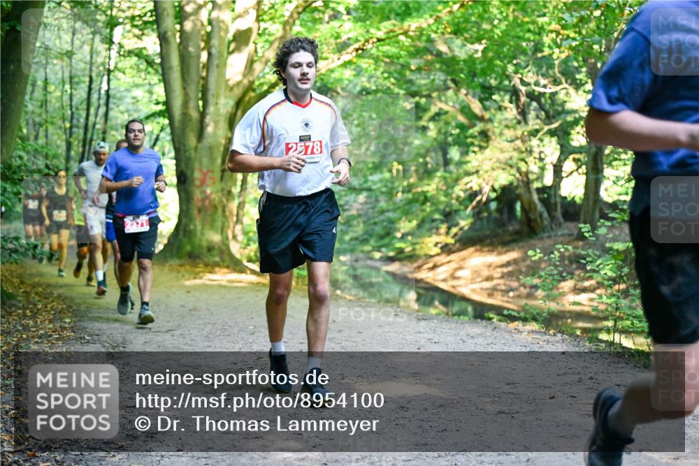 28.09.2025 - 33. Volkslauf durch das schöne Alstertal Dr. Thomas Lammeyer http://msf.ph/oto/8954100 28.09.2025 10:37:53 Laufen 2578 meine-sportfotos.de