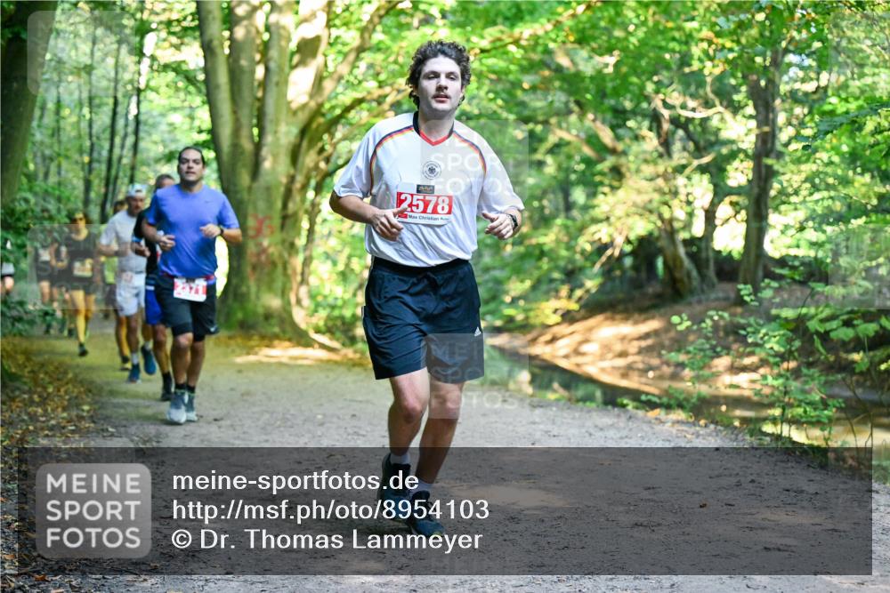 28.09.2025 - 33. Volkslauf durch das schöne Alstertal Dr. Thomas Lammeyer http://msf.ph/oto/8954103 28.09.2025 10:37:54 Laufen 2578 meine-sportfotos.de