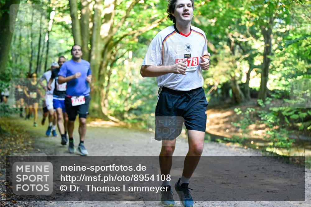 28.09.2025 - 33. Volkslauf durch das schöne Alstertal Dr. Thomas Lammeyer http://msf.ph/oto/8954108 28.09.2025 10:37:54 Laufen 78 meine-sportfotos.de