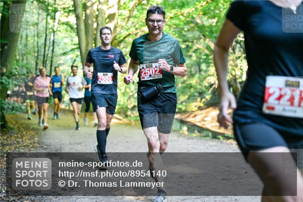 28.09.2025 - 33. Volkslauf durch das schöne Alstertal Dr. Thomas Lammeyer http://msf.ph/oto/8954140 28.09.2025 10:38:00 Laufen 2555, 2502, 2212 meine-sportfotos.de