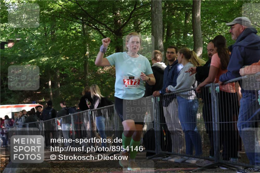 28.09.2025 - 33. Volkslauf durch das schöne Alstertal Strokosch-Dieckow http://msf.ph/oto/8954146 28.09.2025 12:38:37 Ziel 2172 meine-sportfotos.de