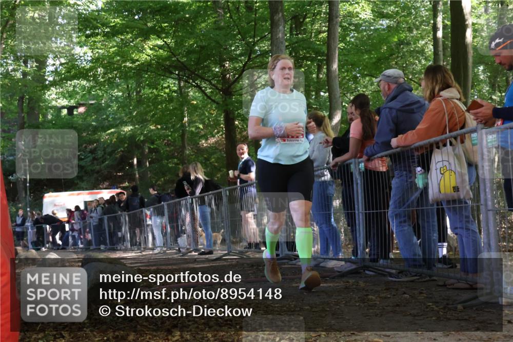 28.09.2025 - 33. Volkslauf durch das schöne Alstertal Strokosch-Dieckow http://msf.ph/oto/8954148 28.09.2025 12:38:37 Ziel 2172 meine-sportfotos.de