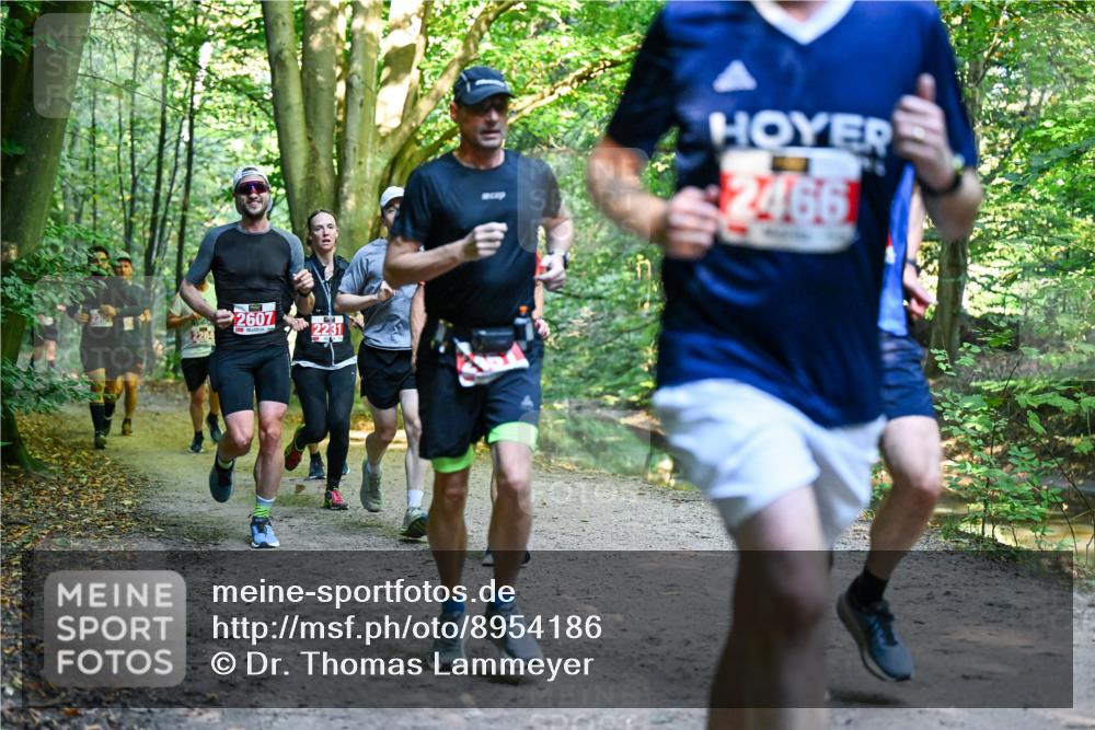 28.09.2025 - 33. Volkslauf durch das schöne Alstertal Dr. Thomas Lammeyer http://msf.ph/oto/8954186 28.09.2025 10:38:05 Laufen 2607, 2231, 2466 meine-sportfotos.de