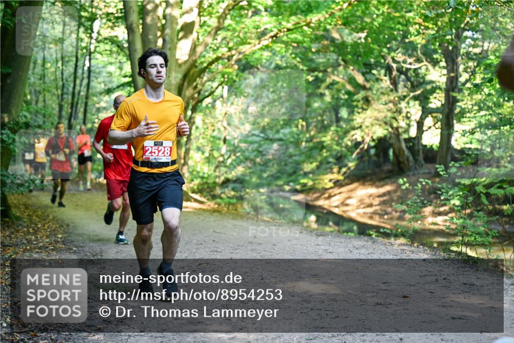 28.09.2025 - 33. Volkslauf durch das schöne Alstertal Dr. Thomas Lammeyer http://msf.ph/oto/8954253 28.09.2025 10:38:14 Laufen 2528 meine-sportfotos.de