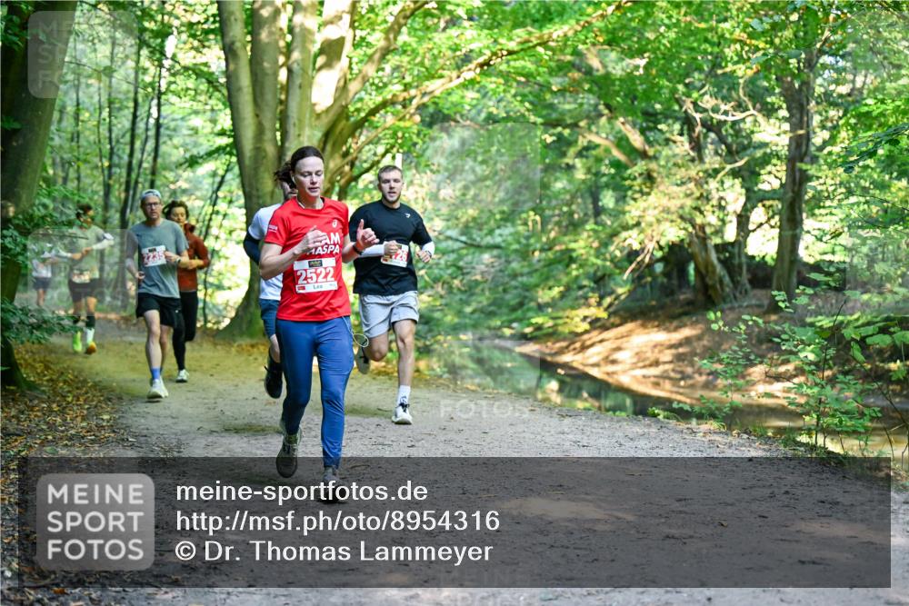 28.09.2025 - 33. Volkslauf durch das schöne Alstertal Dr. Thomas Lammeyer http://msf.ph/oto/8954316 28.09.2025 10:38:28 Laufen 2522 meine-sportfotos.de
