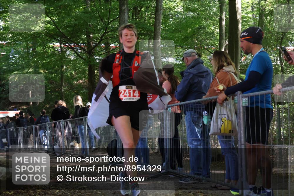 28.09.2025 - 33. Volkslauf durch das schöne Alstertal Strokosch-Dieckow http://msf.ph/oto/8954329 28.09.2025 12:40:24 Ziel 1120, 2414 meine-sportfotos.de