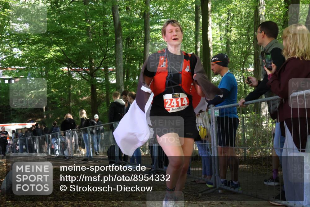 28.09.2025 - 33. Volkslauf durch das schöne Alstertal Strokosch-Dieckow http://msf.ph/oto/8954332 28.09.2025 12:40:25 Ziel 1120, 2414 meine-sportfotos.de