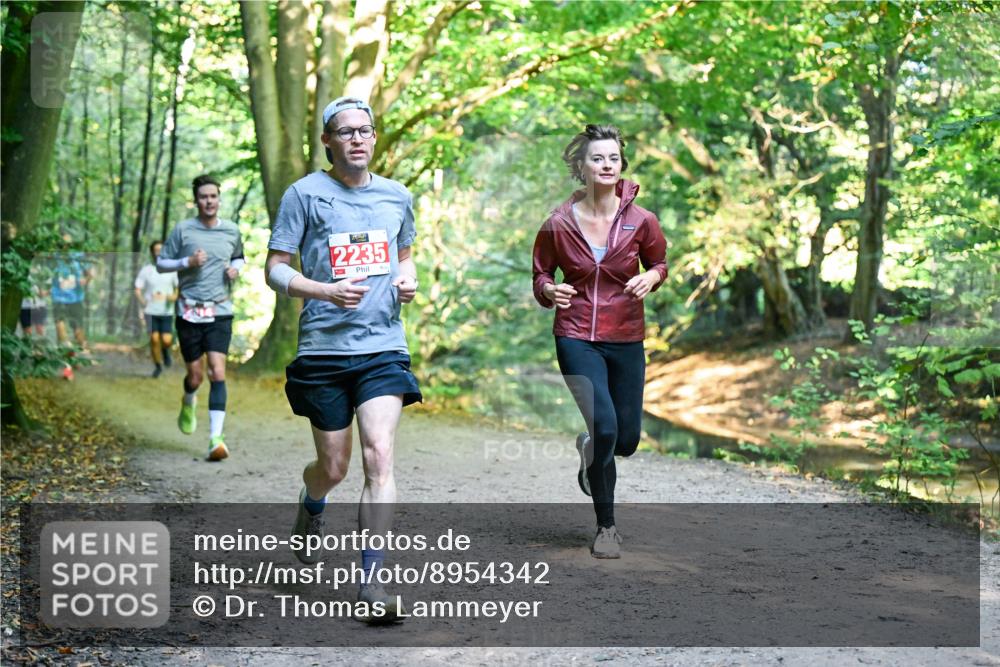 28.09.2025 - 33. Volkslauf durch das schöne Alstertal Dr. Thomas Lammeyer http://msf.ph/oto/8954342 28.09.2025 10:38:31 Laufen 2235 meine-sportfotos.de