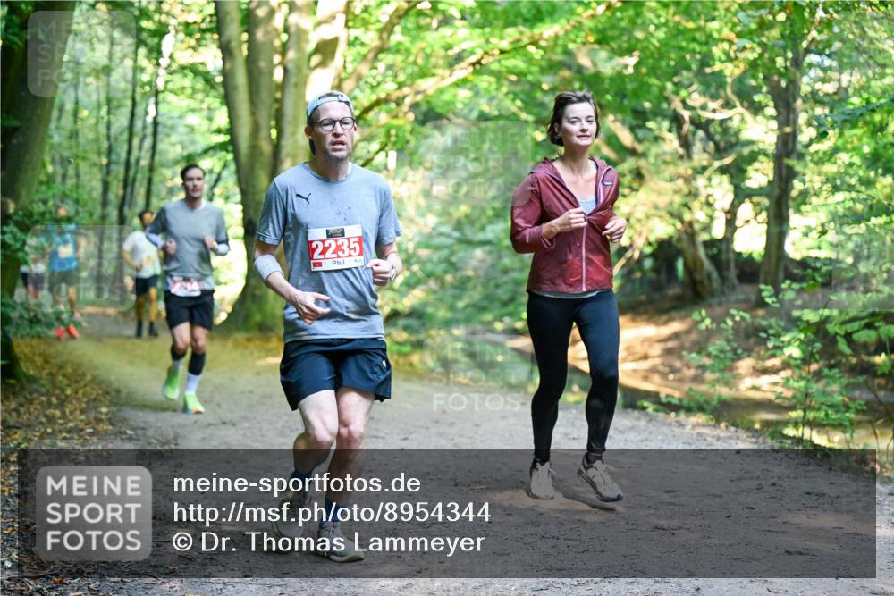 28.09.2025 - 33. Volkslauf durch das schöne Alstertal Dr. Thomas Lammeyer http://msf.ph/oto/8954344 28.09.2025 10:38:31 Laufen 2235 meine-sportfotos.de