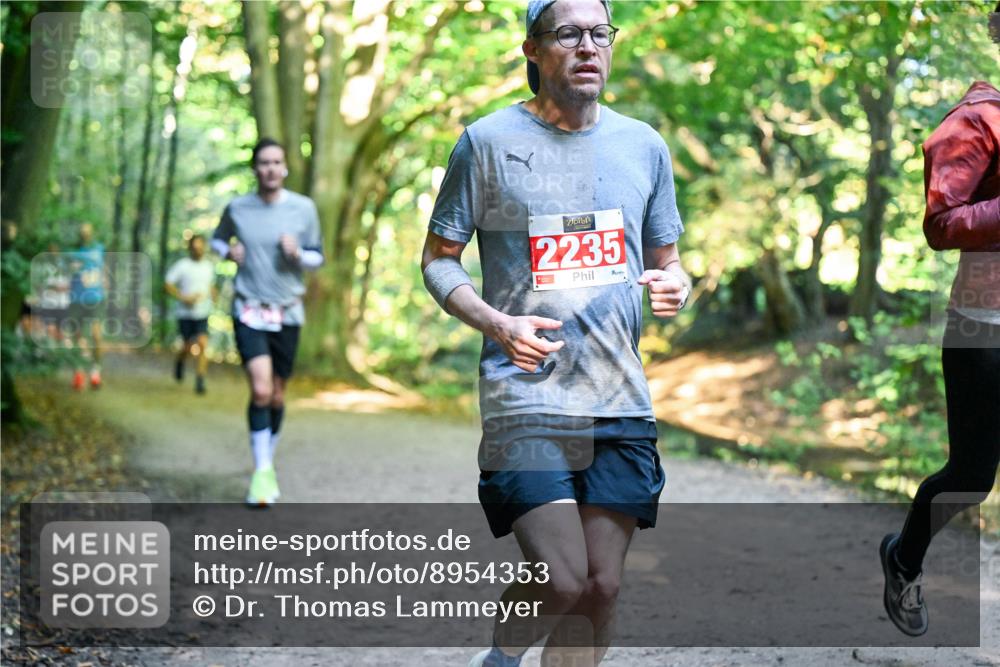 28.09.2025 - 33. Volkslauf durch das schöne Alstertal Dr. Thomas Lammeyer http://msf.ph/oto/8954353 28.09.2025 10:38:32 Laufen 2235 meine-sportfotos.de
