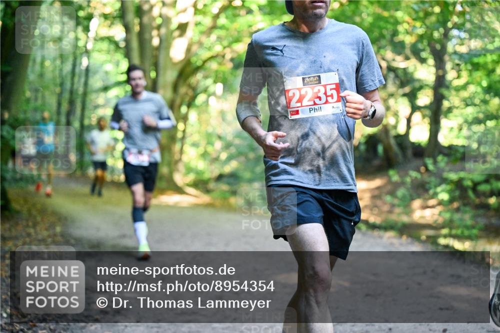 28.09.2025 - 33. Volkslauf durch das schöne Alstertal Dr. Thomas Lammeyer http://msf.ph/oto/8954354 28.09.2025 10:38:32 Laufen 2235 meine-sportfotos.de