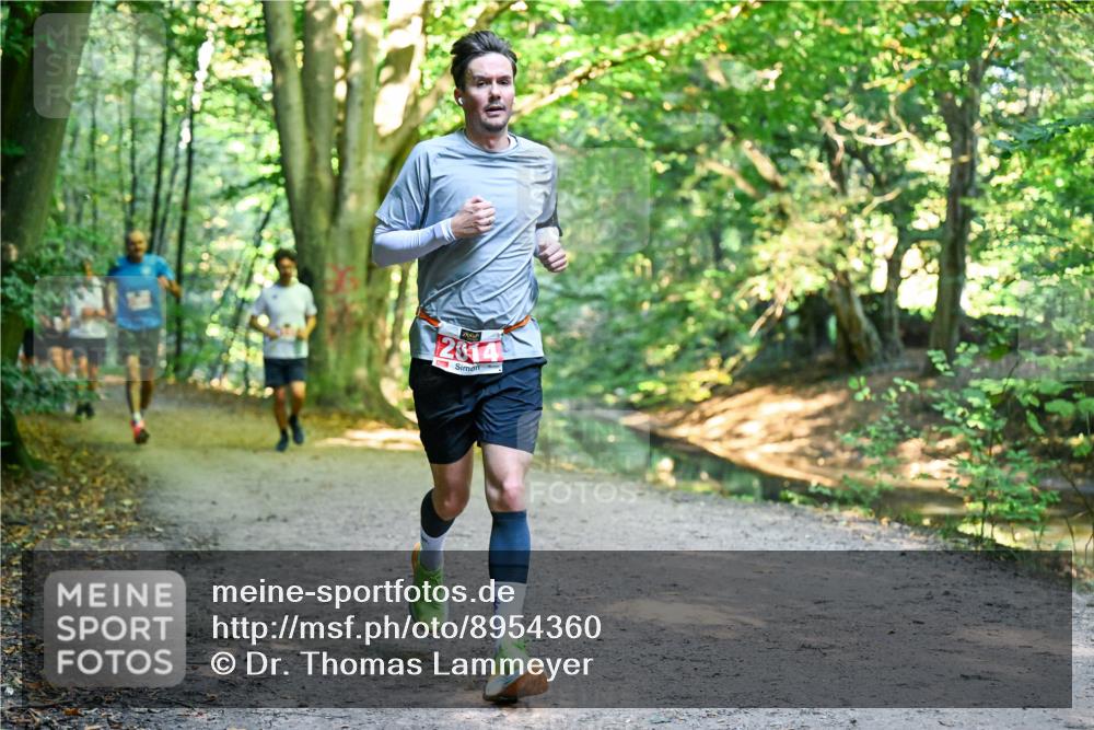 28.09.2025 - 33. Volkslauf durch das schöne Alstertal Dr. Thomas Lammeyer http://msf.ph/oto/8954360 28.09.2025 10:38:33 Laufen 2314 meine-sportfotos.de