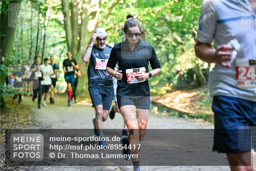 28.09.2025 - 33. Volkslauf durch das schöne Alstertal Dr. Thomas Lammeyer http://msf.ph/oto/8954417 28.09.2025 10:38:41 Laufen 259, 29, 1, 24 meine-sportfotos.de