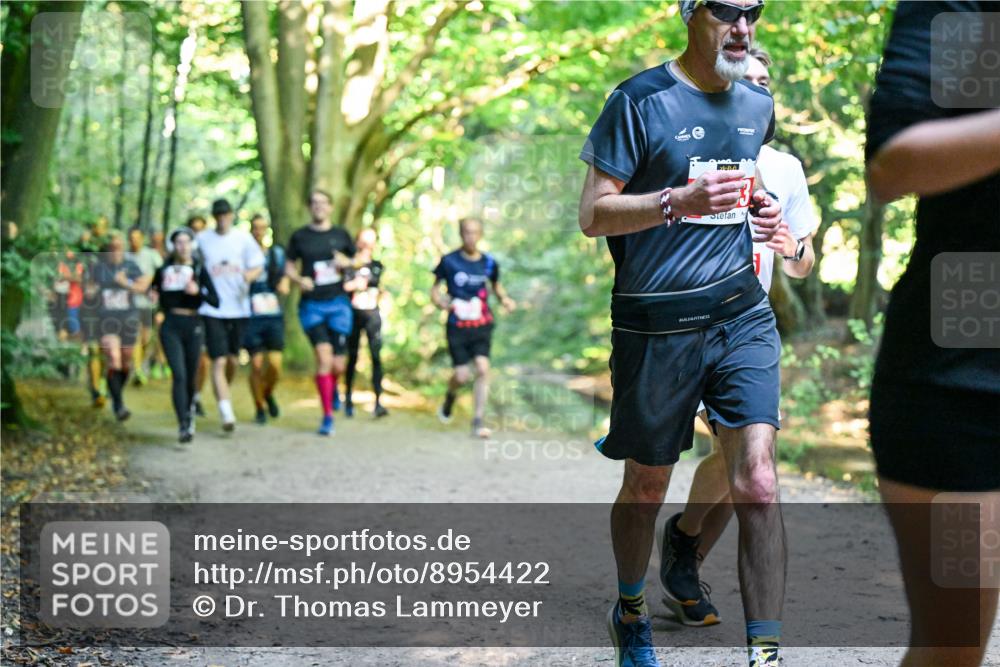 28.09.2025 - 33. Volkslauf durch das schöne Alstertal Dr. Thomas Lammeyer http://msf.ph/oto/8954422 28.09.2025 10:38:42 Laufen  meine-sportfotos.de