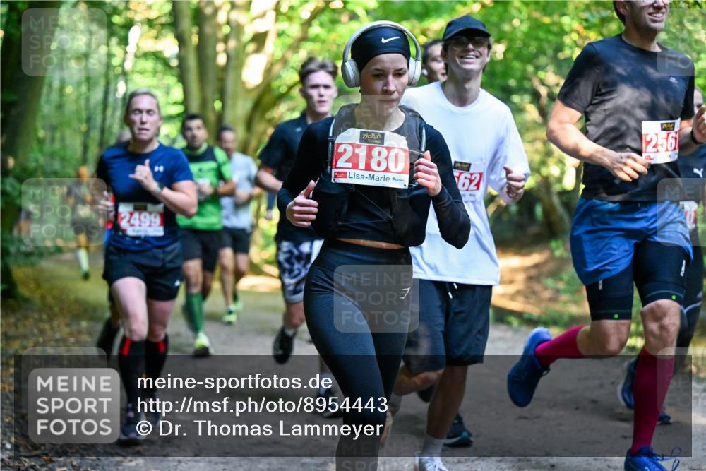 28.09.2025 - 33. Volkslauf durch das schöne Alstertal Dr. Thomas Lammeyer http://msf.ph/oto/8954443 28.09.2025 10:38:45 Laufen 2499, 2180, 62, 15, 256 meine-sportfotos.de