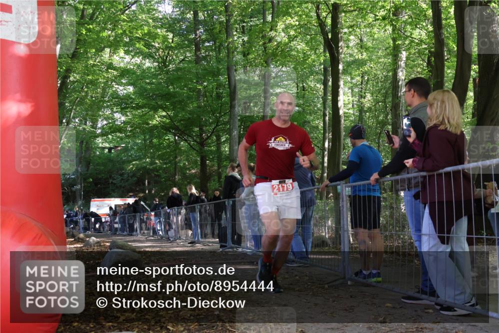 28.09.2025 - 33. Volkslauf durch das schöne Alstertal Strokosch-Dieckow http://msf.ph/oto/8954444 28.09.2025 12:41:14 Ziel 2179 meine-sportfotos.de