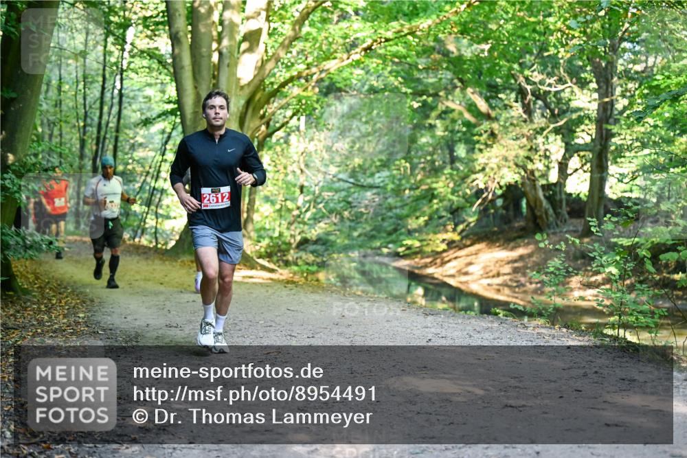 28.09.2025 - 33. Volkslauf durch das schöne Alstertal Dr. Thomas Lammeyer http://msf.ph/oto/8954491 28.09.2025 10:38:52 Laufen 2612 meine-sportfotos.de