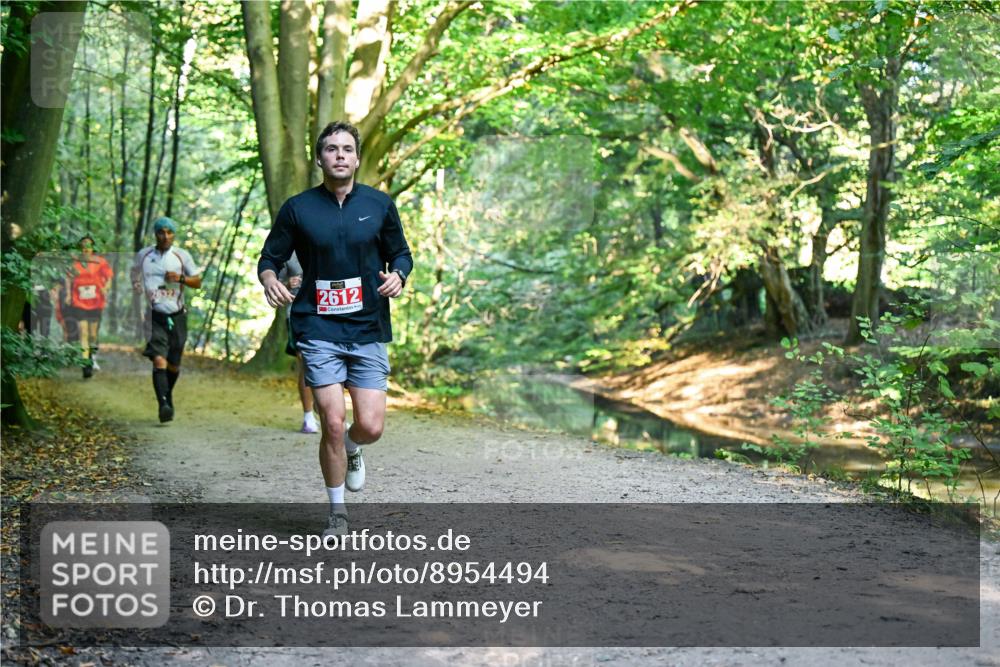 28.09.2025 - 33. Volkslauf durch das schöne Alstertal Dr. Thomas Lammeyer http://msf.ph/oto/8954494 28.09.2025 10:38:52 Laufen 2612 meine-sportfotos.de