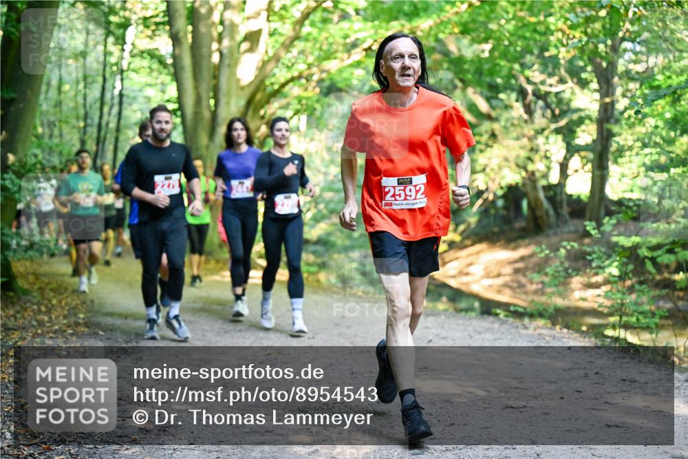 28.09.2025 - 33. Volkslauf durch das schöne Alstertal Dr. Thomas Lammeyer http://msf.ph/oto/8954543 28.09.2025 10:38:58 Laufen 2592 meine-sportfotos.de