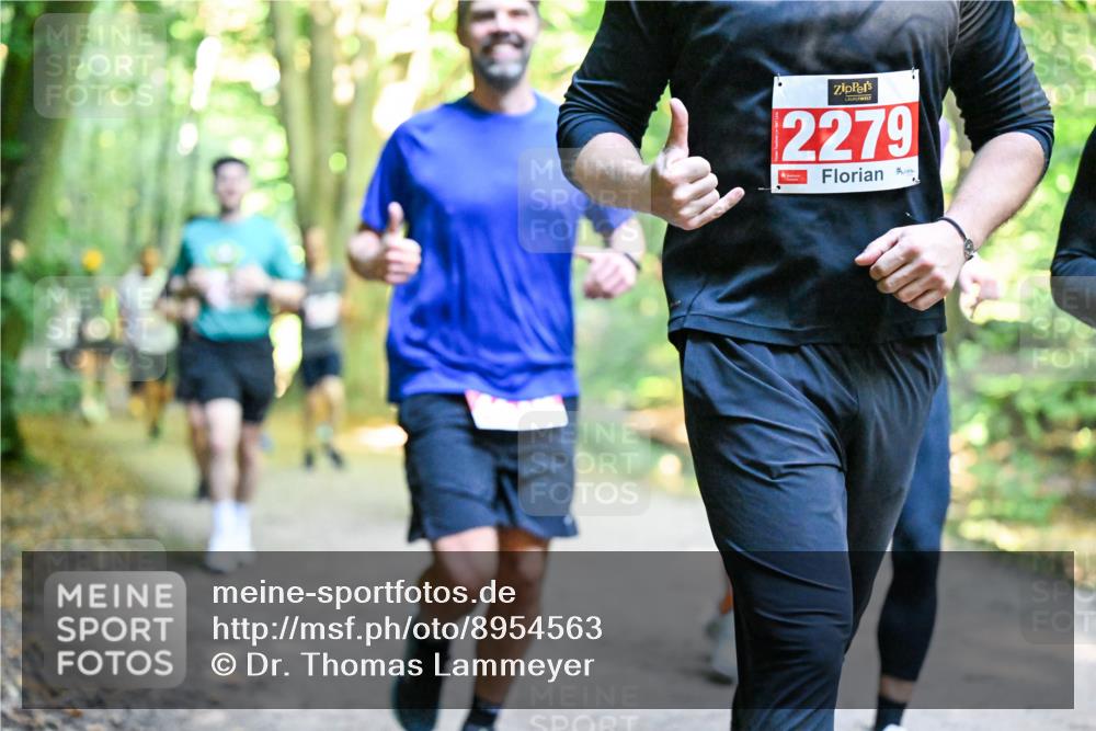 28.09.2025 - 33. Volkslauf durch das schöne Alstertal Dr. Thomas Lammeyer http://msf.ph/oto/8954563 28.09.2025 10:39:01 Laufen 2279 meine-sportfotos.de