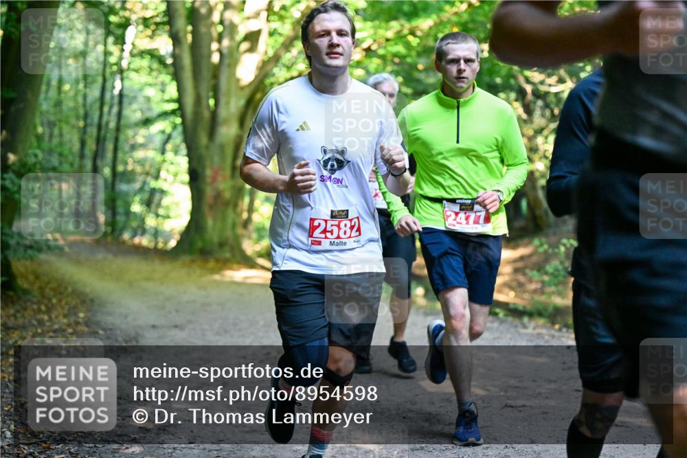 28.09.2025 - 33. Volkslauf durch das schöne Alstertal Dr. Thomas Lammeyer http://msf.ph/oto/8954598 28.09.2025 10:39:08 Laufen 2582, 2477 meine-sportfotos.de