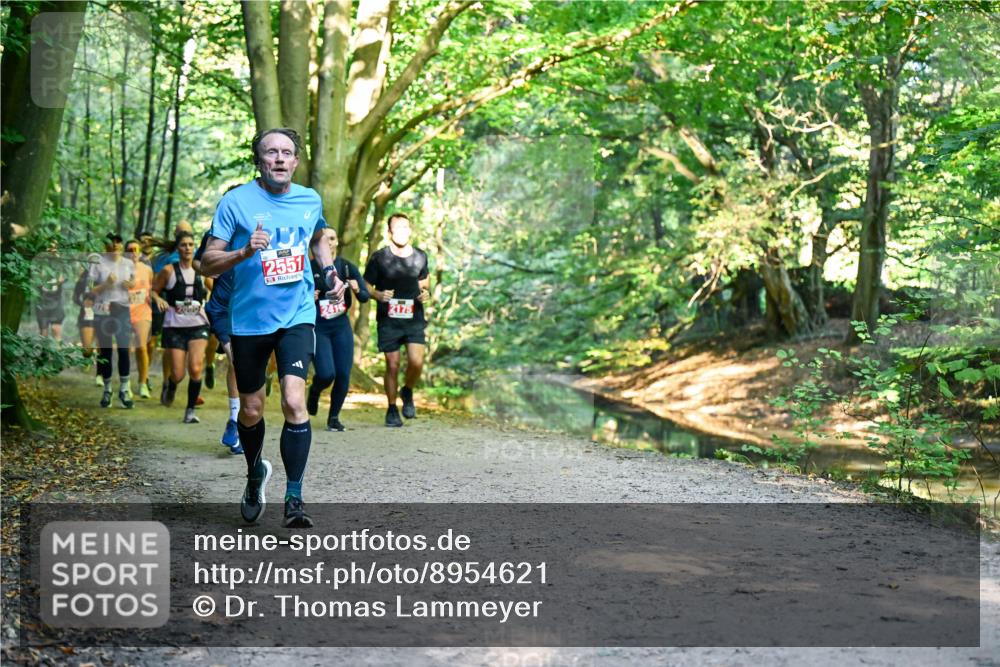28.09.2025 - 33. Volkslauf durch das schöne Alstertal Dr. Thomas Lammeyer http://msf.ph/oto/8954621 28.09.2025 10:39:18 Laufen 2000, 2551, 2175 meine-sportfotos.de