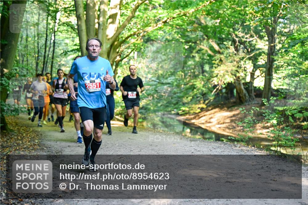 28.09.2025 - 33. Volkslauf durch das schöne Alstertal Dr. Thomas Lammeyer http://msf.ph/oto/8954623 28.09.2025 10:39:18 Laufen 2551, 2175 meine-sportfotos.de
