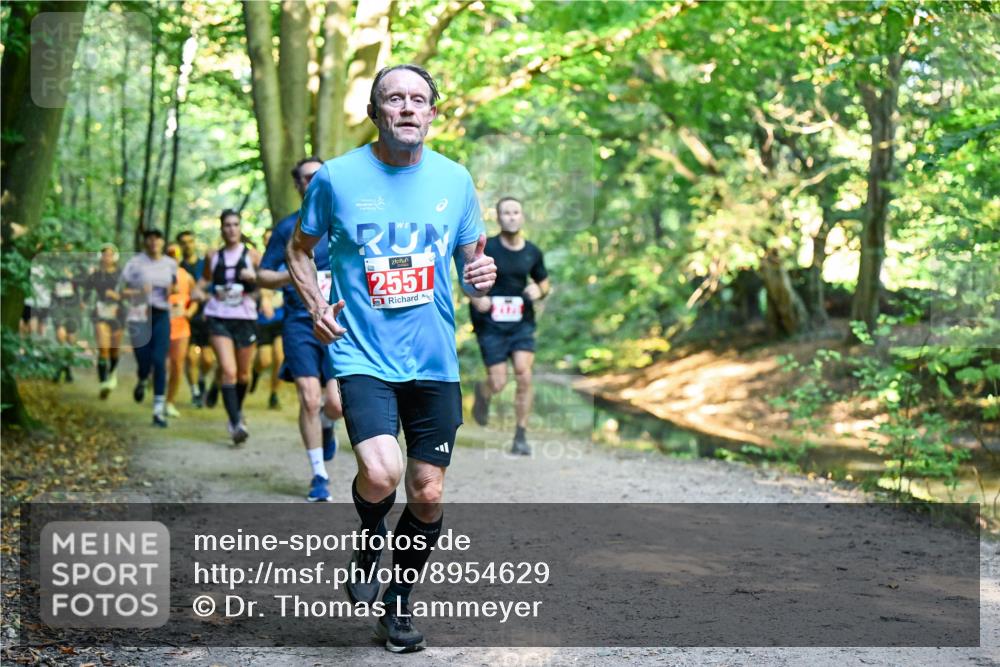 28.09.2025 - 33. Volkslauf durch das schöne Alstertal Dr. Thomas Lammeyer http://msf.ph/oto/8954629 28.09.2025 10:39:19 Laufen 2551 meine-sportfotos.de