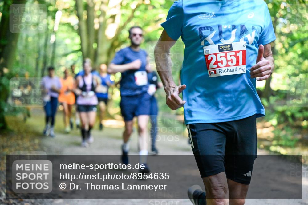 28.09.2025 - 33. Volkslauf durch das schöne Alstertal Dr. Thomas Lammeyer http://msf.ph/oto/8954635 28.09.2025 10:39:20 Laufen 2551 meine-sportfotos.de