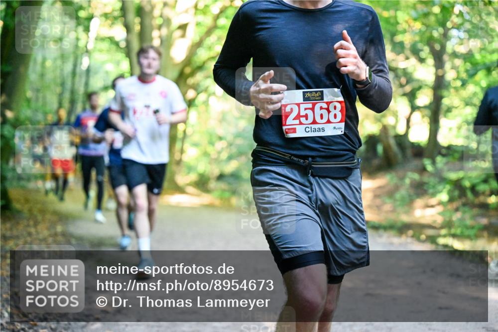 28.09.2025 - 33. Volkslauf durch das schöne Alstertal Dr. Thomas Lammeyer http://msf.ph/oto/8954673 28.09.2025 10:39:26 Laufen 2568 meine-sportfotos.de
