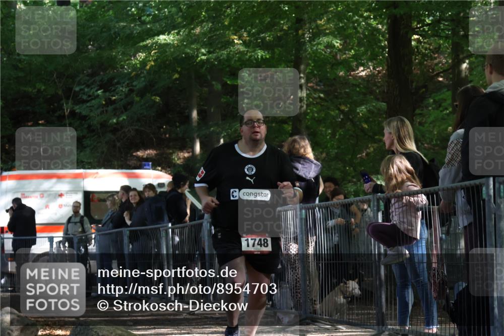 28.09.2025 - 33. Volkslauf durch das schöne Alstertal Strokosch-Dieckow http://msf.ph/oto/8954703 28.09.2025 12:43:29 Ziel 1748 meine-sportfotos.de