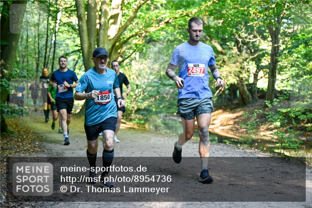 28.09.2025 - 33. Volkslauf durch das schöne Alstertal Dr. Thomas Lammeyer http://msf.ph/oto/8954736 28.09.2025 10:39:35 Laufen 1850, 2497 meine-sportfotos.de