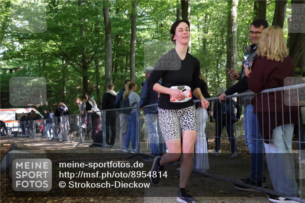 28.09.2025 - 33. Volkslauf durch das schöne Alstertal Strokosch-Dieckow http://msf.ph/oto/8954814 28.09.2025 12:44:00 Ziel  meine-sportfotos.de