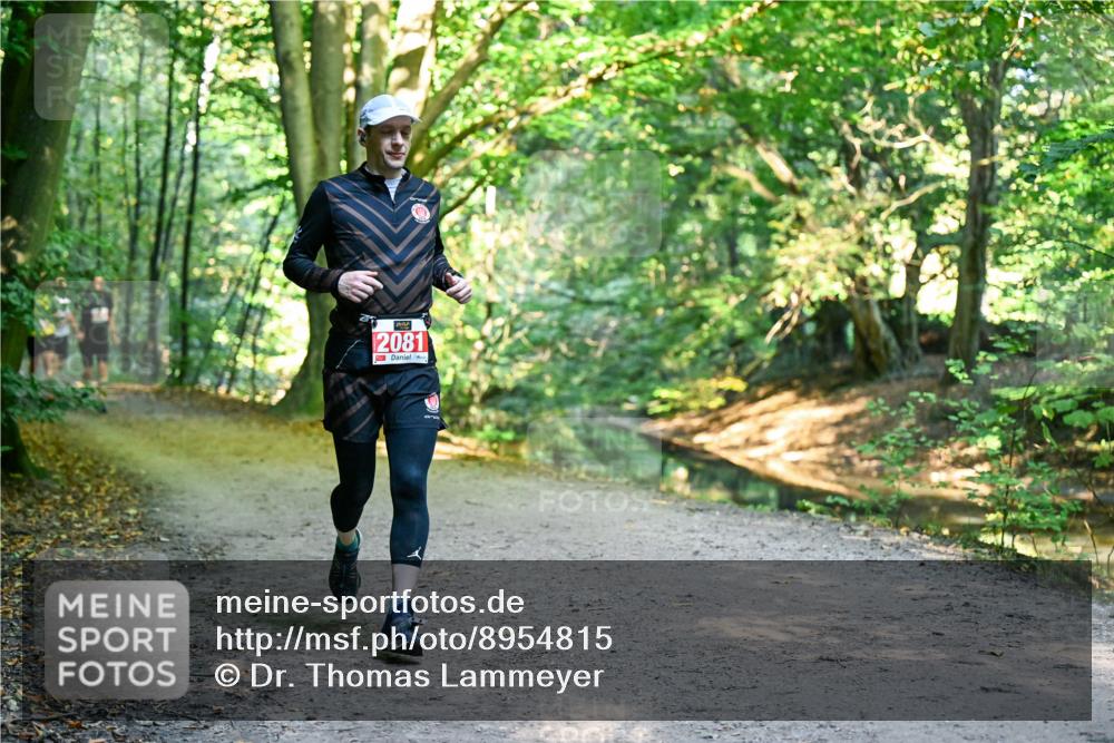 28.09.2025 - 33. Volkslauf durch das schöne Alstertal Dr. Thomas Lammeyer http://msf.ph/oto/8954815 28.09.2025 10:39:48 Laufen 2081 meine-sportfotos.de