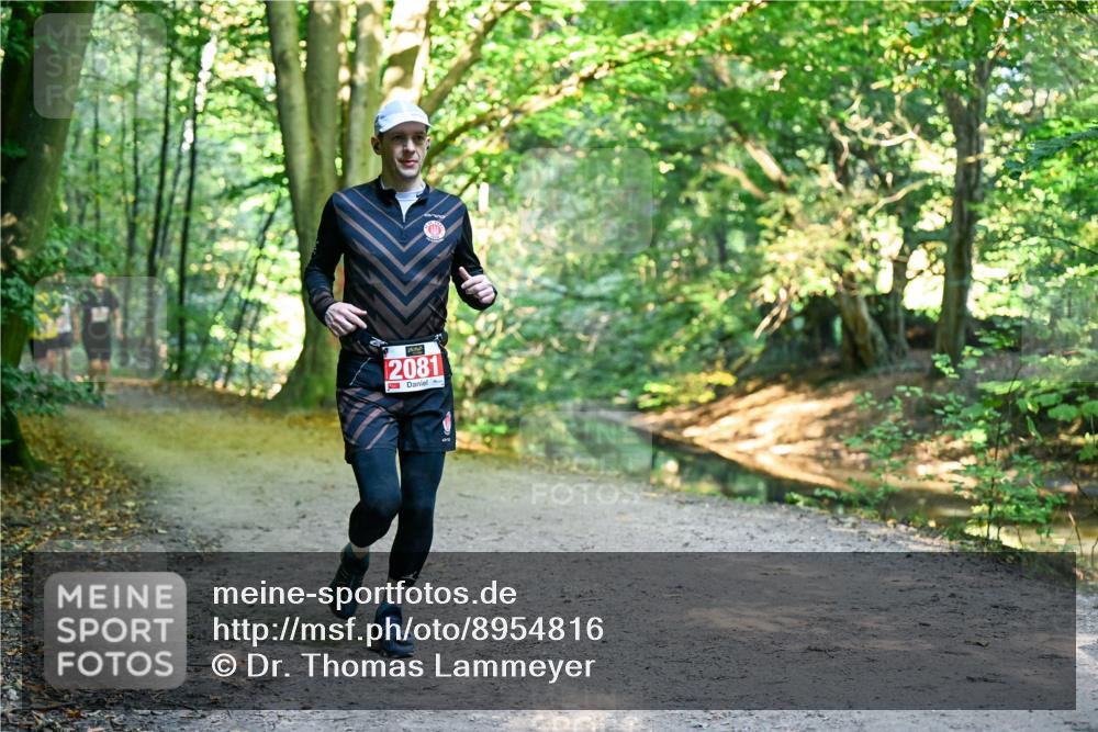 28.09.2025 - 33. Volkslauf durch das schöne Alstertal Dr. Thomas Lammeyer http://msf.ph/oto/8954816 28.09.2025 10:39:48 Laufen 2081 meine-sportfotos.de