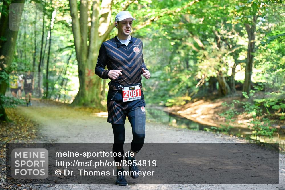 28.09.2025 - 33. Volkslauf durch das schöne Alstertal Dr. Thomas Lammeyer http://msf.ph/oto/8954819 28.09.2025 10:39:49 Laufen 2081 meine-sportfotos.de