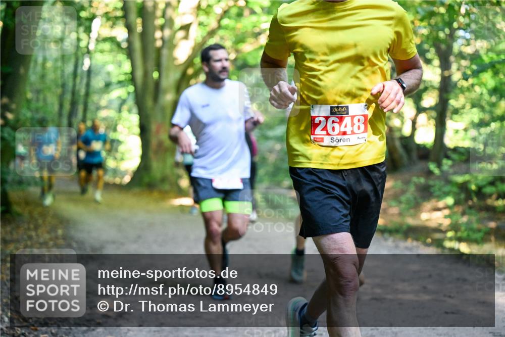 28.09.2025 - 33. Volkslauf durch das schöne Alstertal Dr. Thomas Lammeyer http://msf.ph/oto/8954849 28.09.2025 10:39:57 Laufen 2648 meine-sportfotos.de