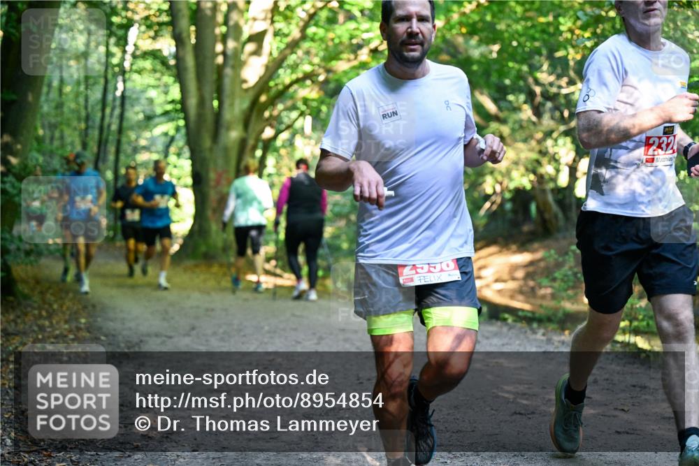 28.09.2025 - 33. Volkslauf durch das schöne Alstertal Dr. Thomas Lammeyer http://msf.ph/oto/8954854 28.09.2025 10:39:58 Laufen 232 meine-sportfotos.de